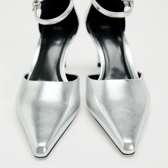 Metallic high heels - Picture 3 of 4